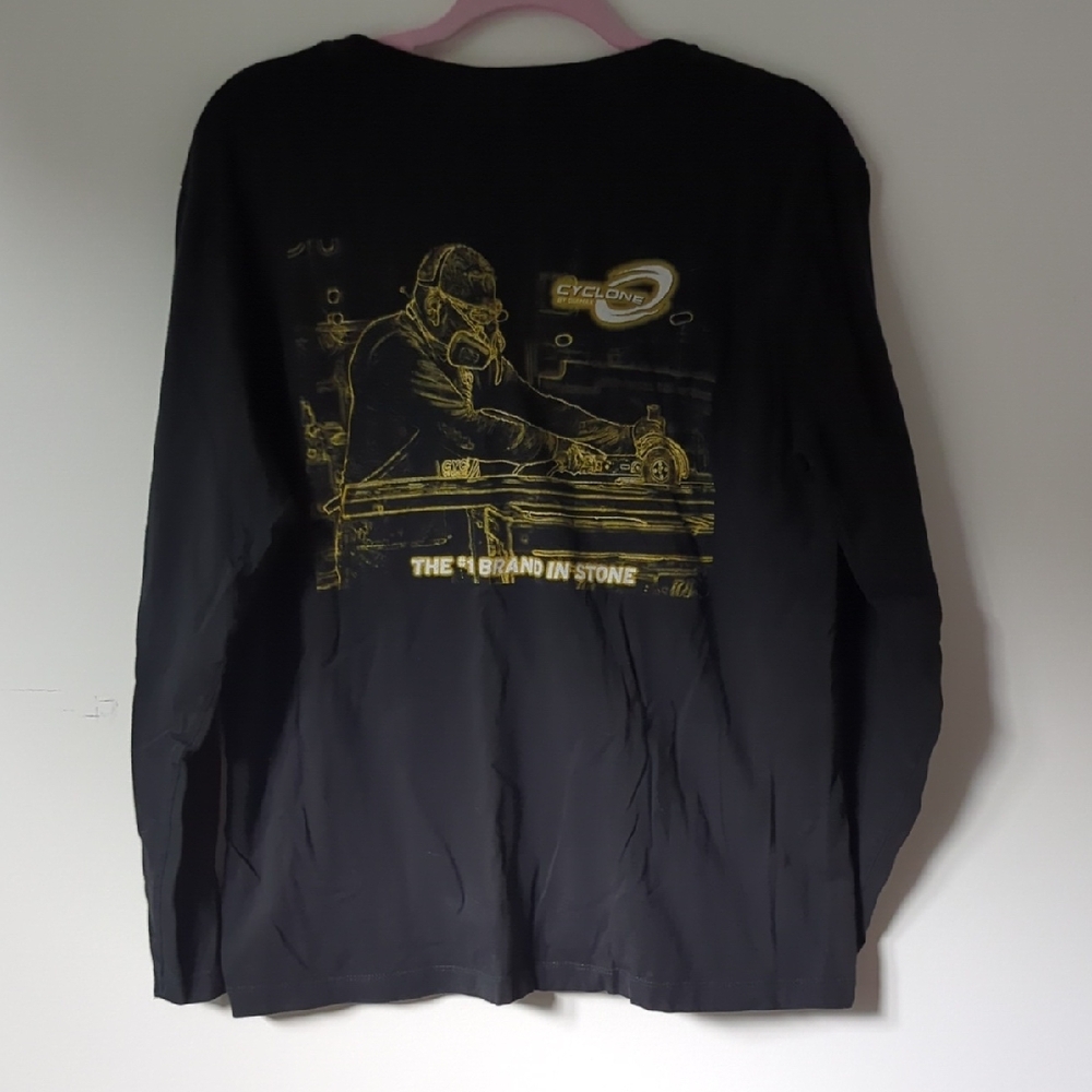 Alternative Black and Gold Graphic Long Sleeve Tee